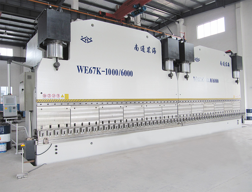 2xWE67K-1000T6000 CNC Press Brake in Tandem